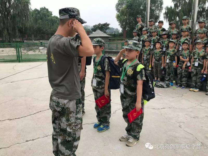 你不能养我一辈子，为何从小对我那么娇惯？