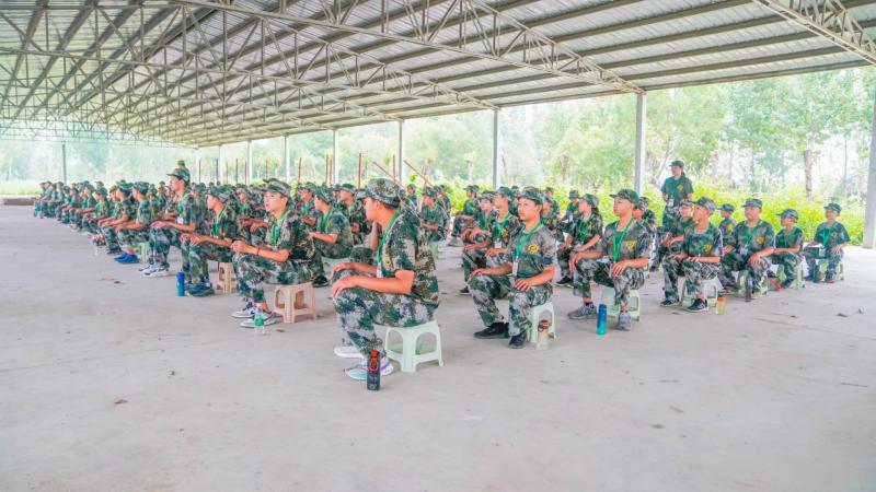 这才叫教育！儿子和母亲的经典对话，值得所有父母深思。